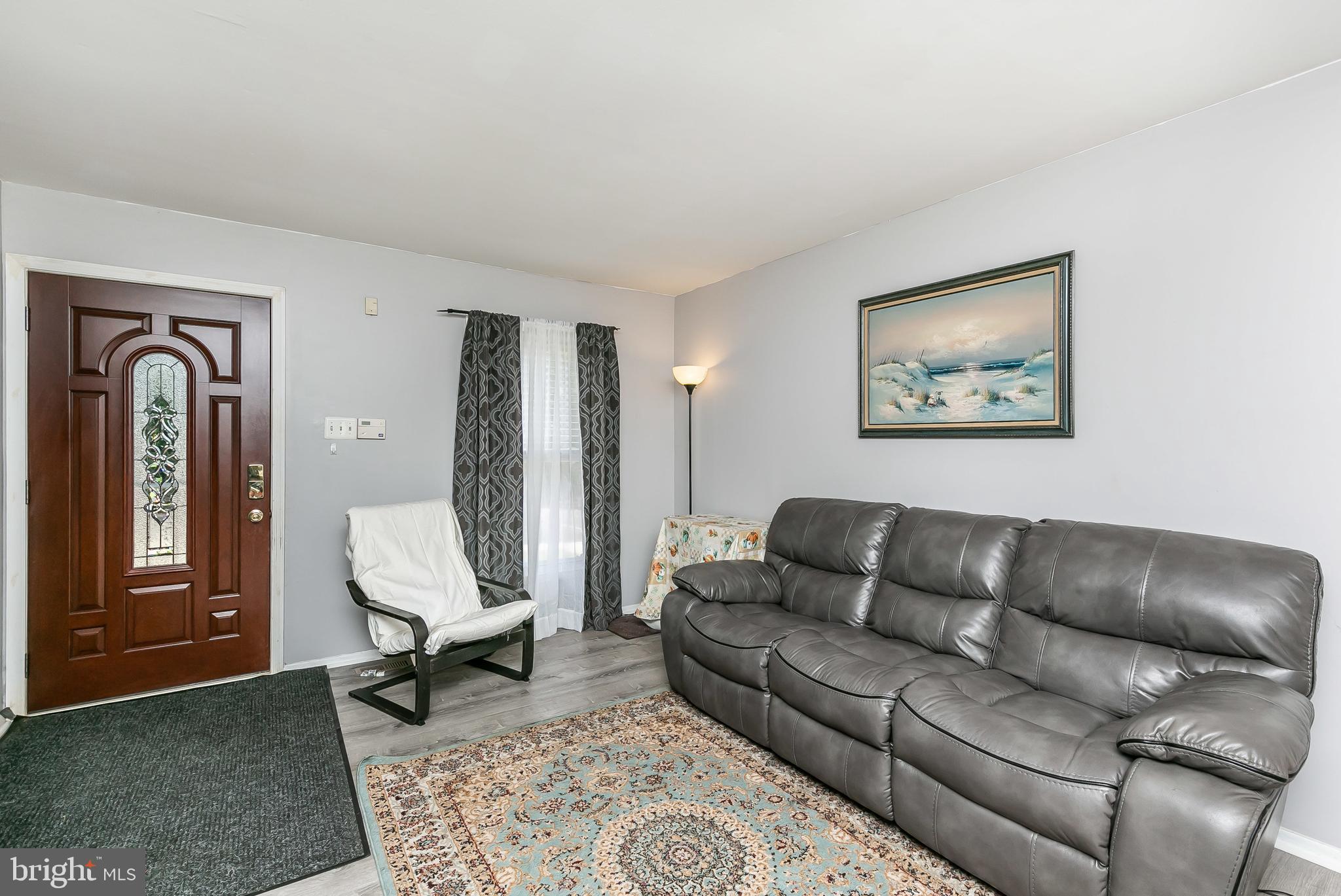 3409 Santee Road Baltimore, MD 21236 - Photo 5 of 28 Neutral tones