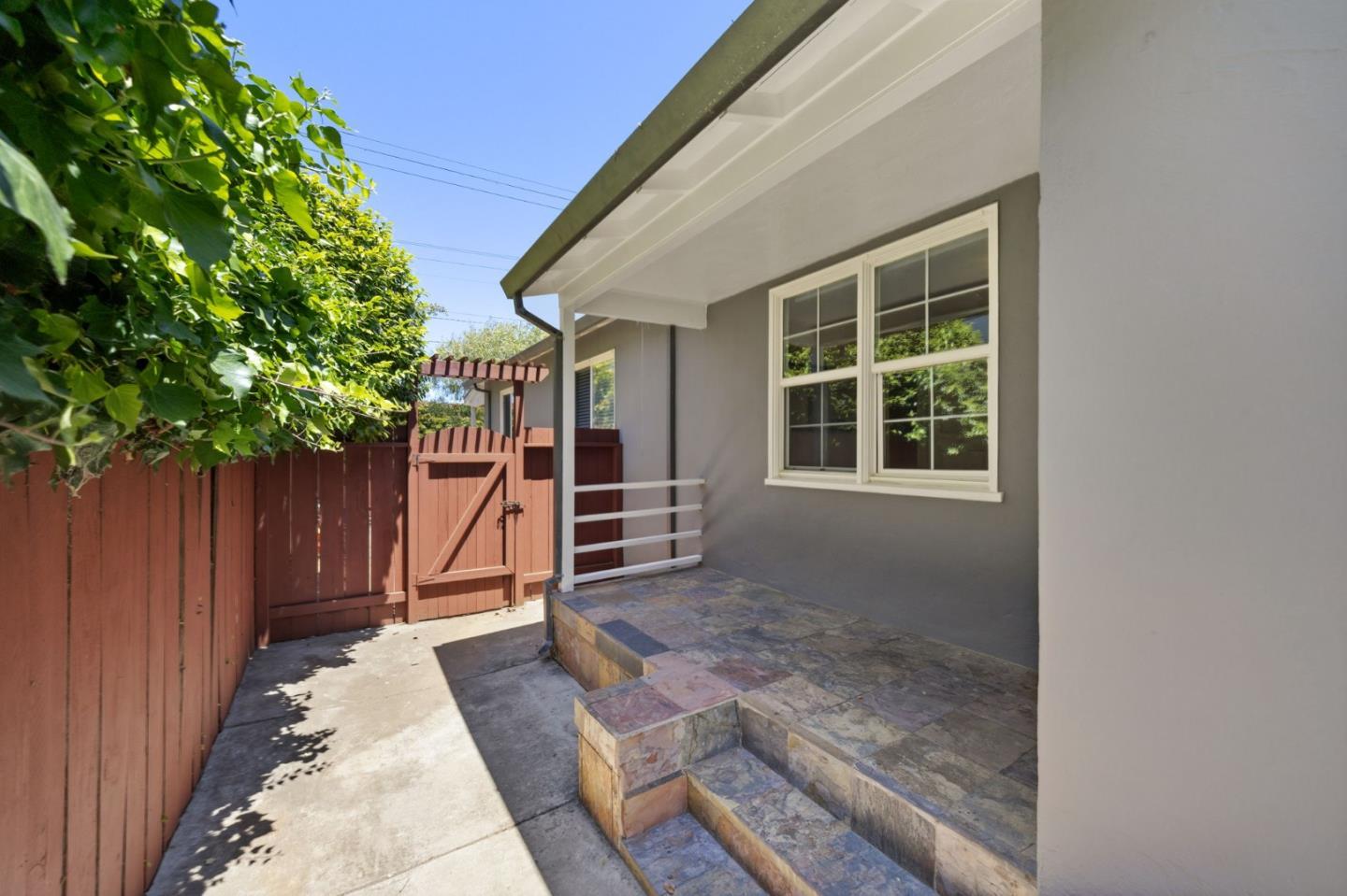 545 Rollins Road Burlingame, CA 94010 - Photo 14 of 38