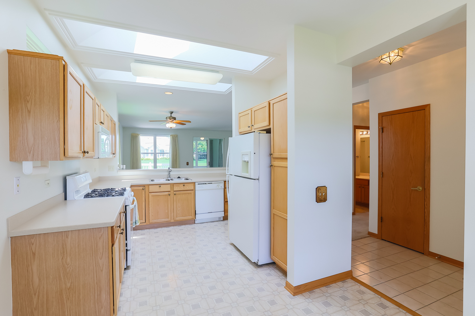 13070 Drendel Road Huntley, IL 60142 - Photo 6 of 18 Gallery Image 6