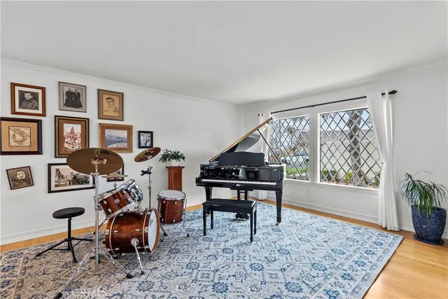 $1,150,000 | 25459 Cariz Drive, Valencia, CA 91355