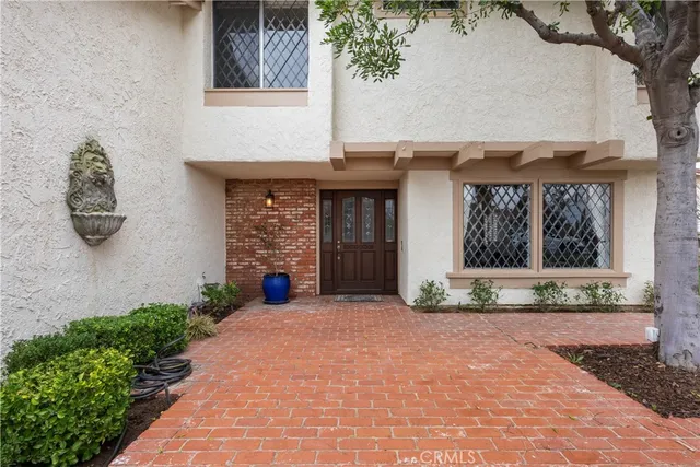 $1,150,000 | 25459 Cariz Drive, Valencia, CA 91355
