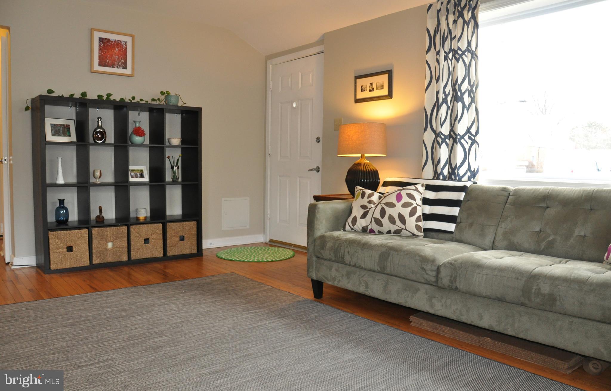 12821 Flack Street Silver Spring, MD 20906 - Photo 4 of 26 Living Room