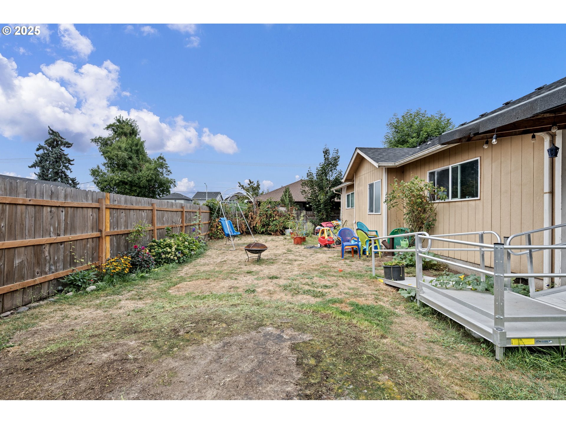 3125 V Street Springfield, OR 97477 - Photo 17 of 19 a view of backyard and tree