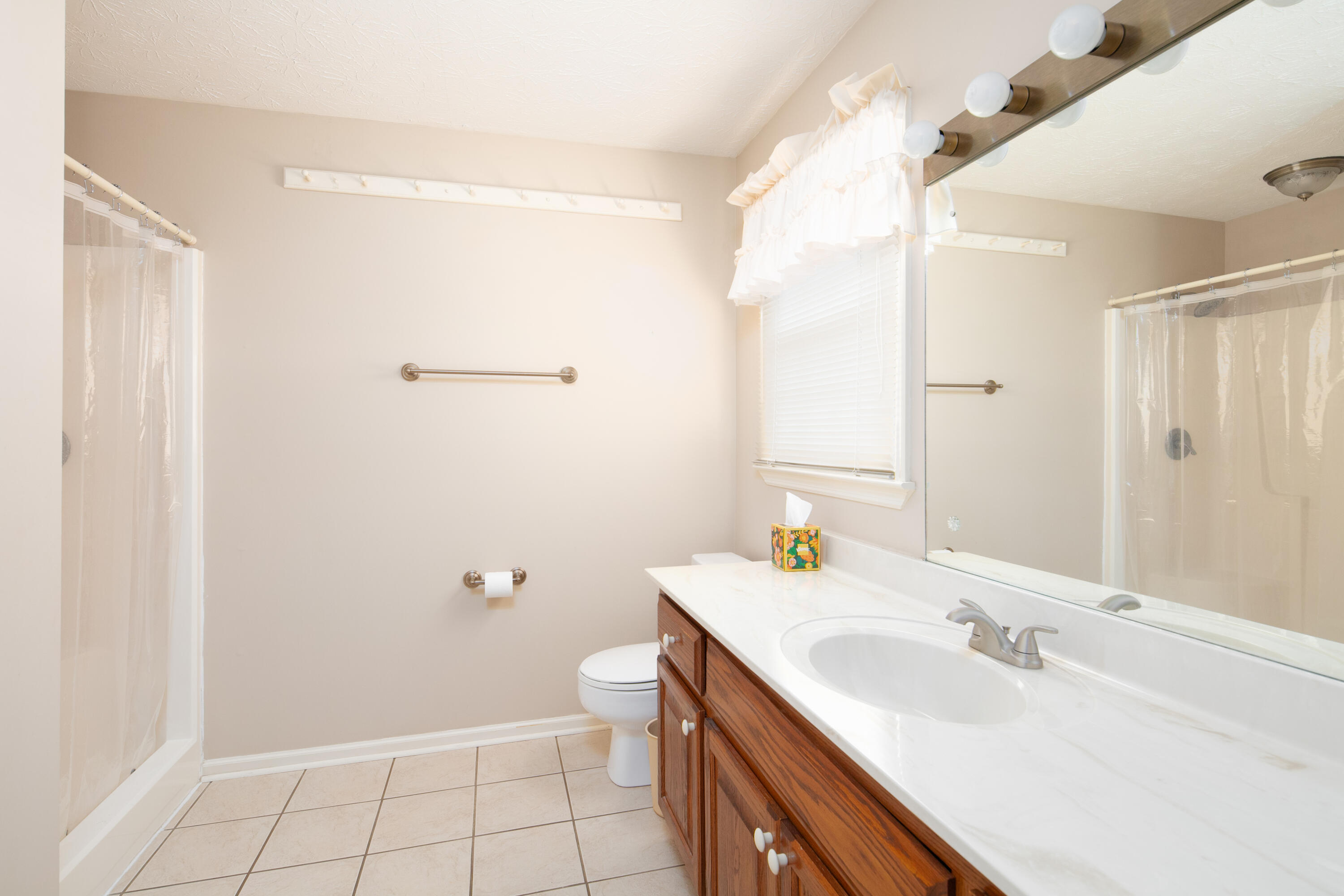 4295 Vince Road Nicholasville, KY 40356 - Photo 21 of 33 First floor full bathroom
