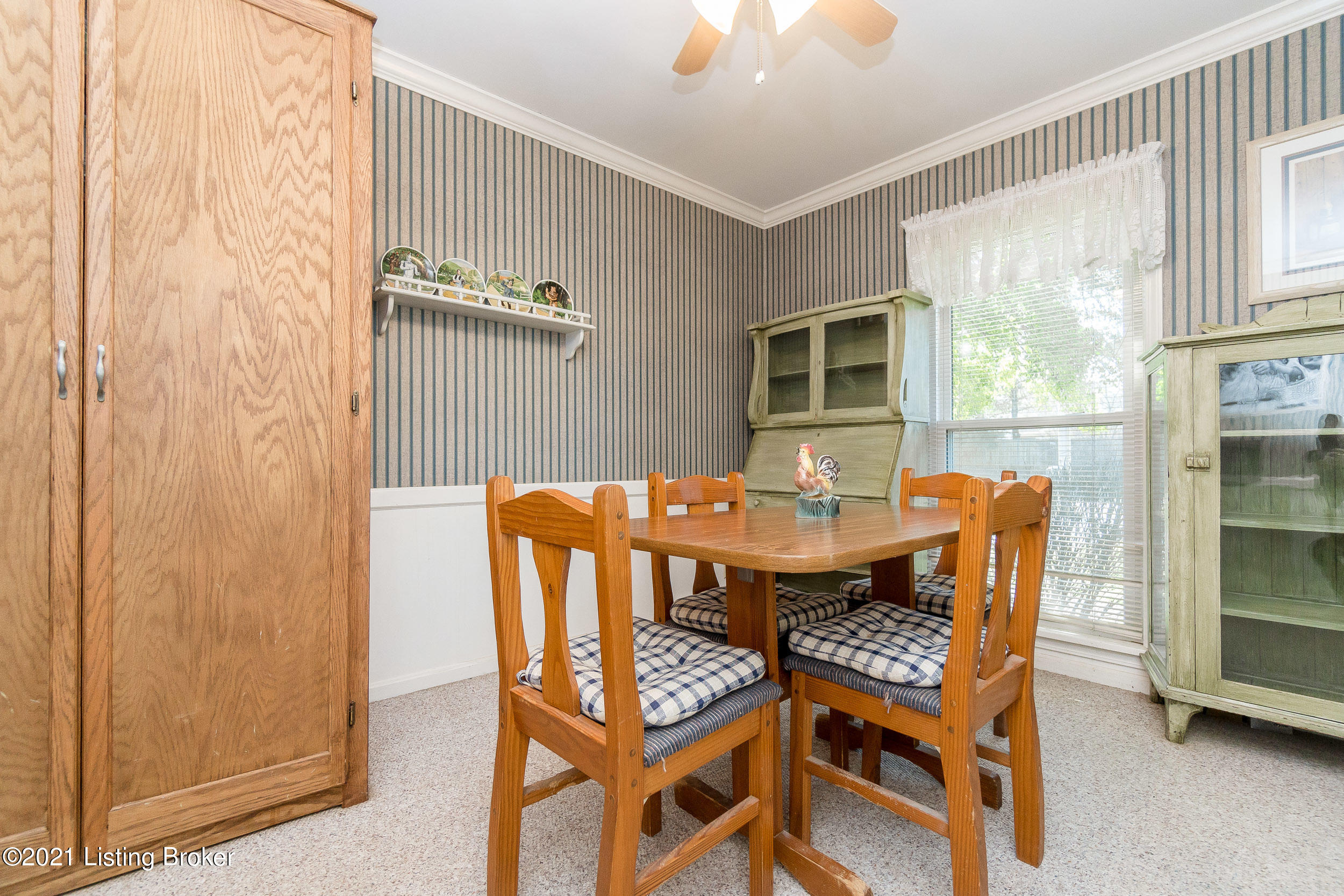 907 Moser Road Louisville, KY 40223 - Photo 33 of 59 907 Moser Rd-22