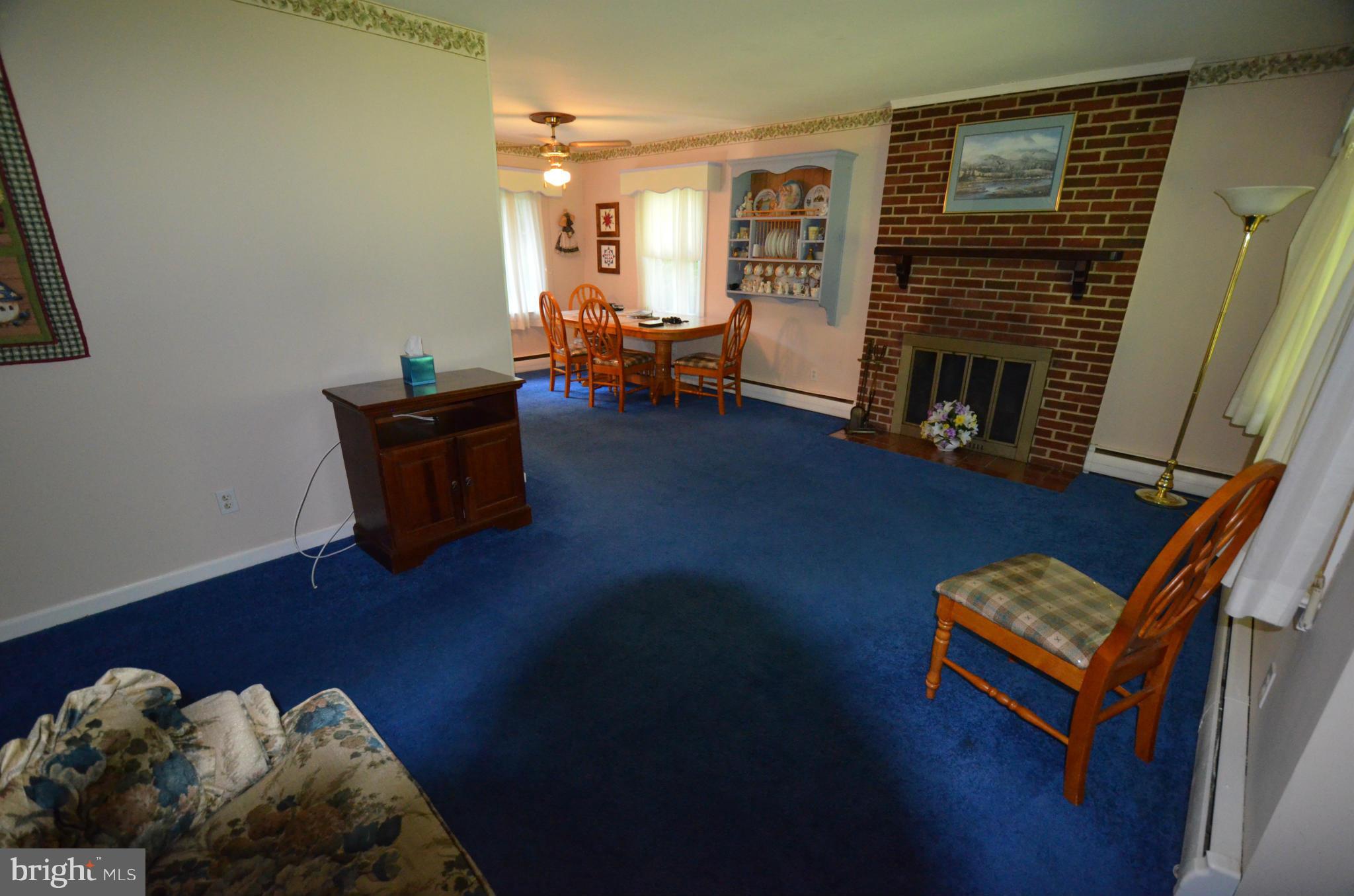 4658 South Polling House Road Harwood, MD 20776 - Photo 10 of 30 Living Room