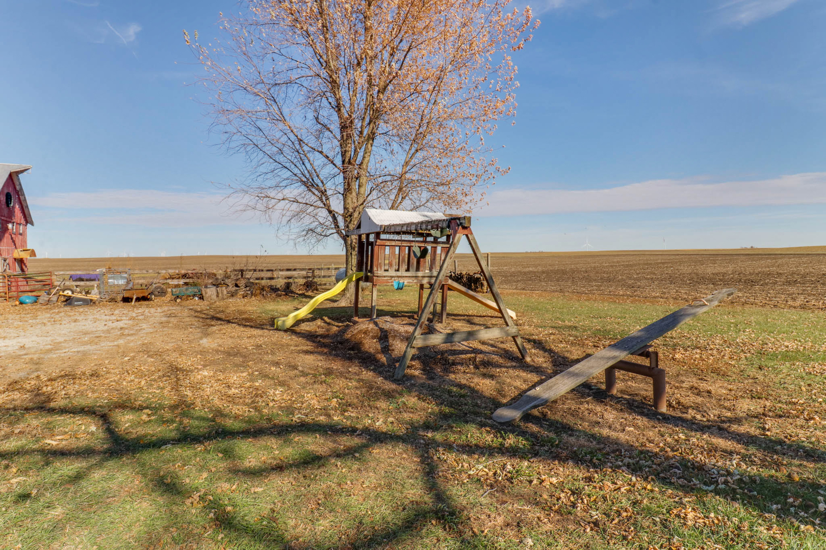 32892 McClure Road Colfax, IL 61728 - Photo 36 of 44 a view of a ocean with a beach