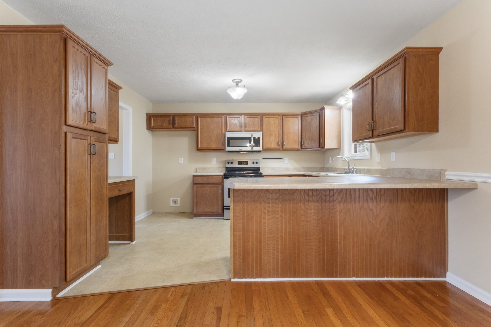 1150 Cumberland Heights Road Clarksville, TN 37040 - Photo 12 of 46 Gallery Image 12
