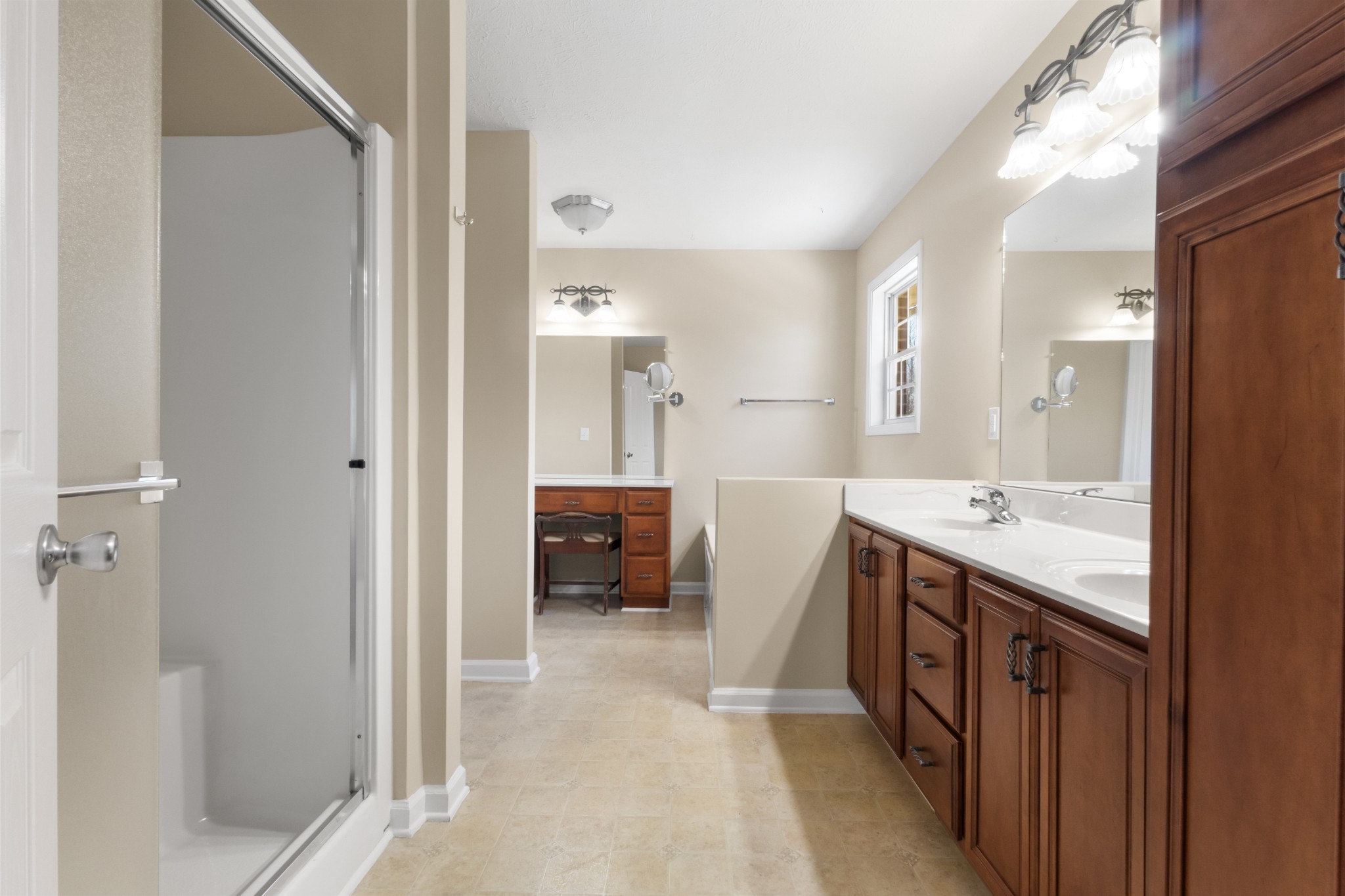 1150 Cumberland Heights Road Clarksville, TN 37040 - Photo 20 of 46 Gallery Image 20