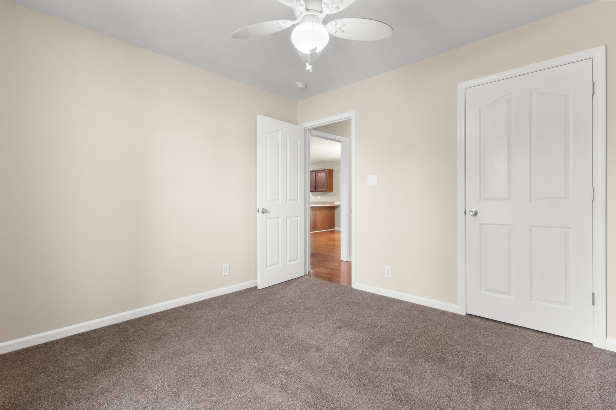 1150 Cumberland Heights Road Clarksville, TN 37040 - Photo 23 of 46 Gallery Image 23