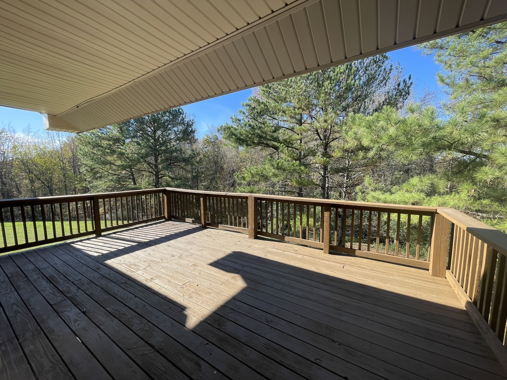 1150 Cumberland Heights Road Clarksville, TN 37040 - Photo 3 of 46 Gallery Image 3