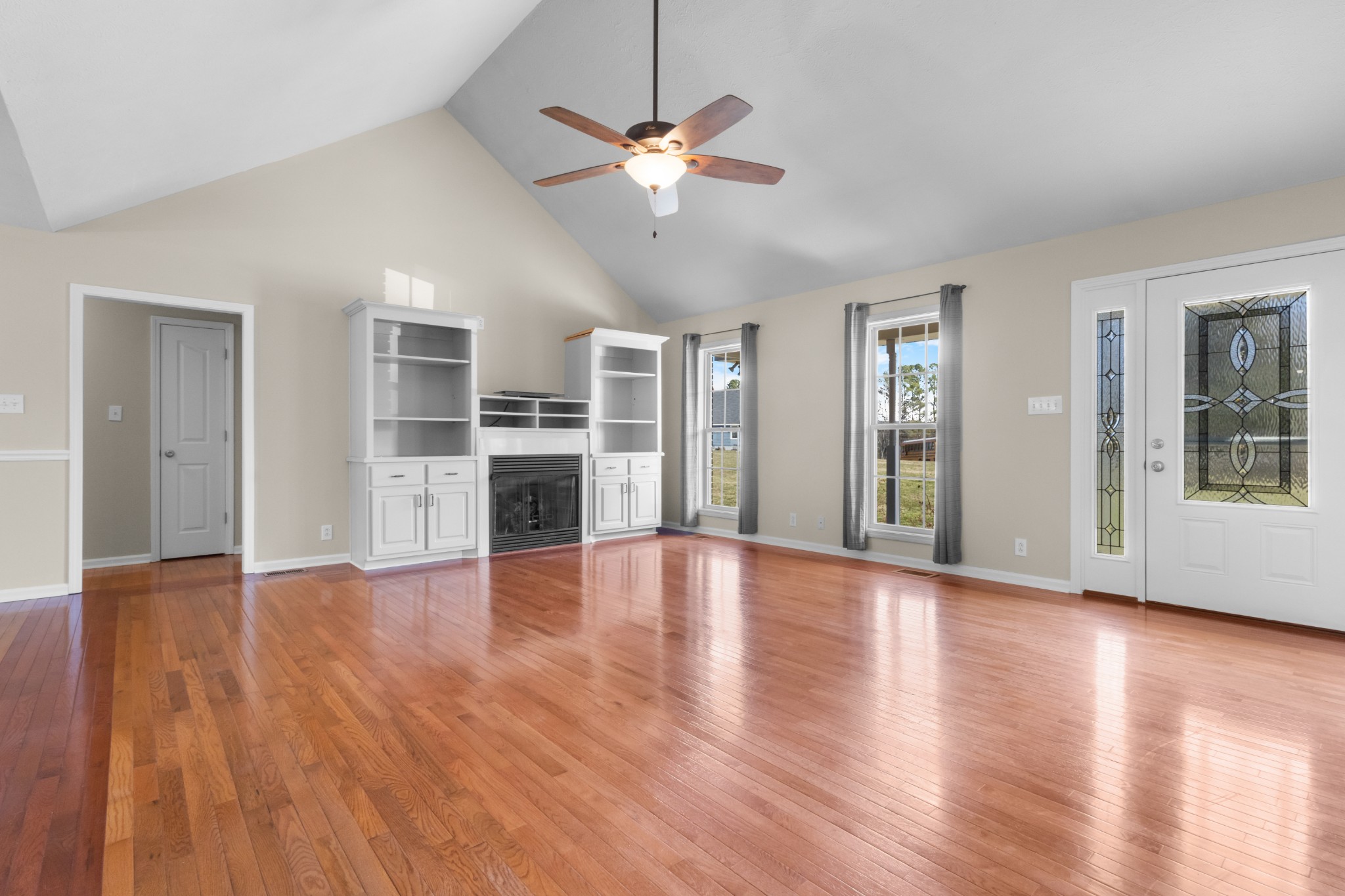1150 Cumberland Heights Road Clarksville, TN 37040 - Photo 9 of 46 Gallery Image 9