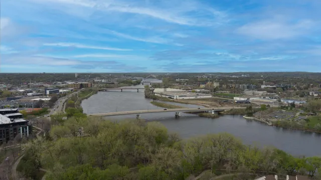 $2,495 | 545 North 1st Street, Unit 403, Minneapolis, MN 55401