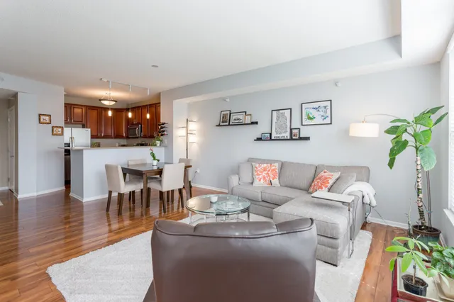 $2,495 | 545 North 1st Street, Unit 403, Minneapolis, MN 55401