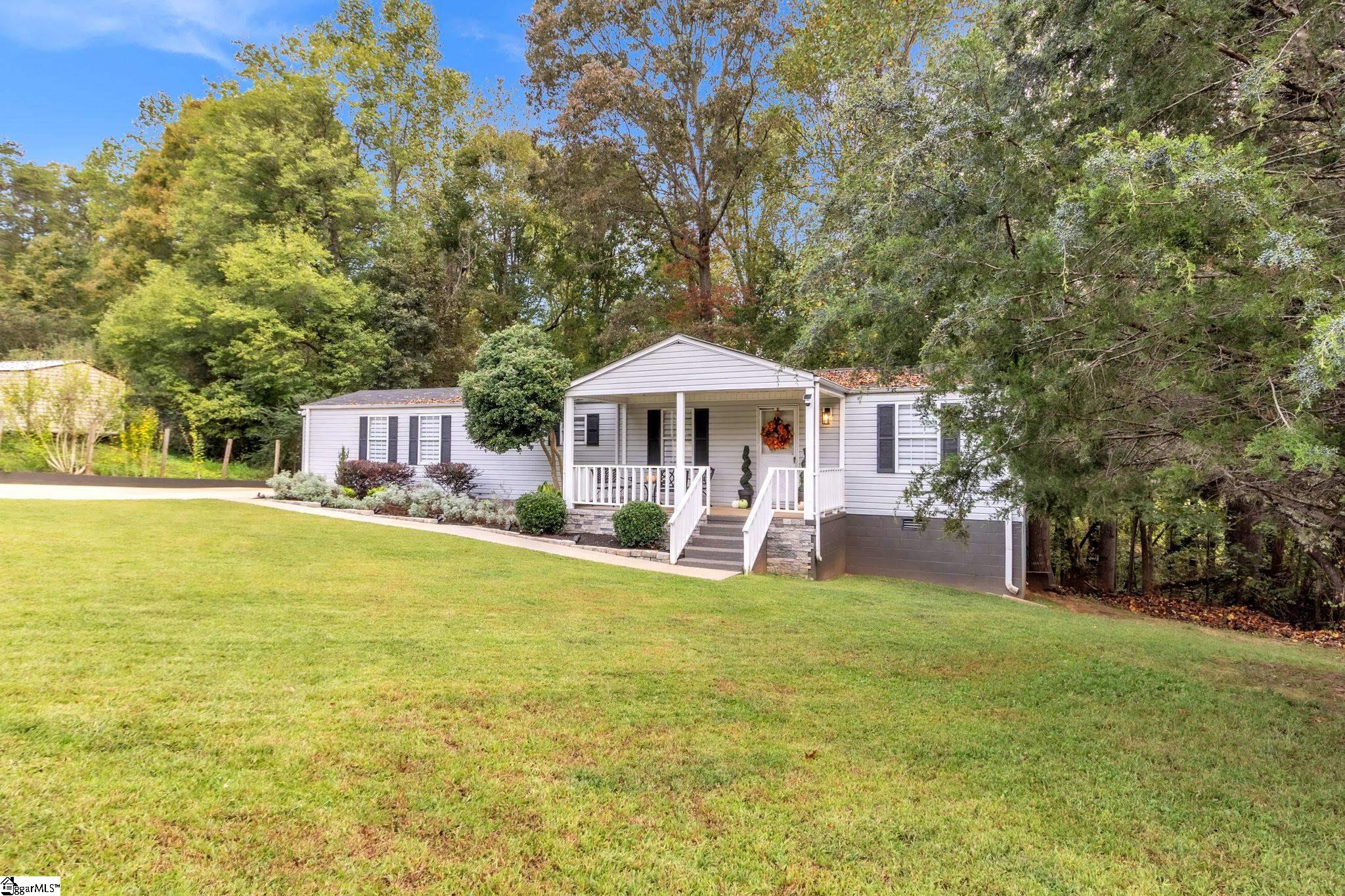 329 Apple Hill Road Easley, SC 29642 - Photo 1 of 36