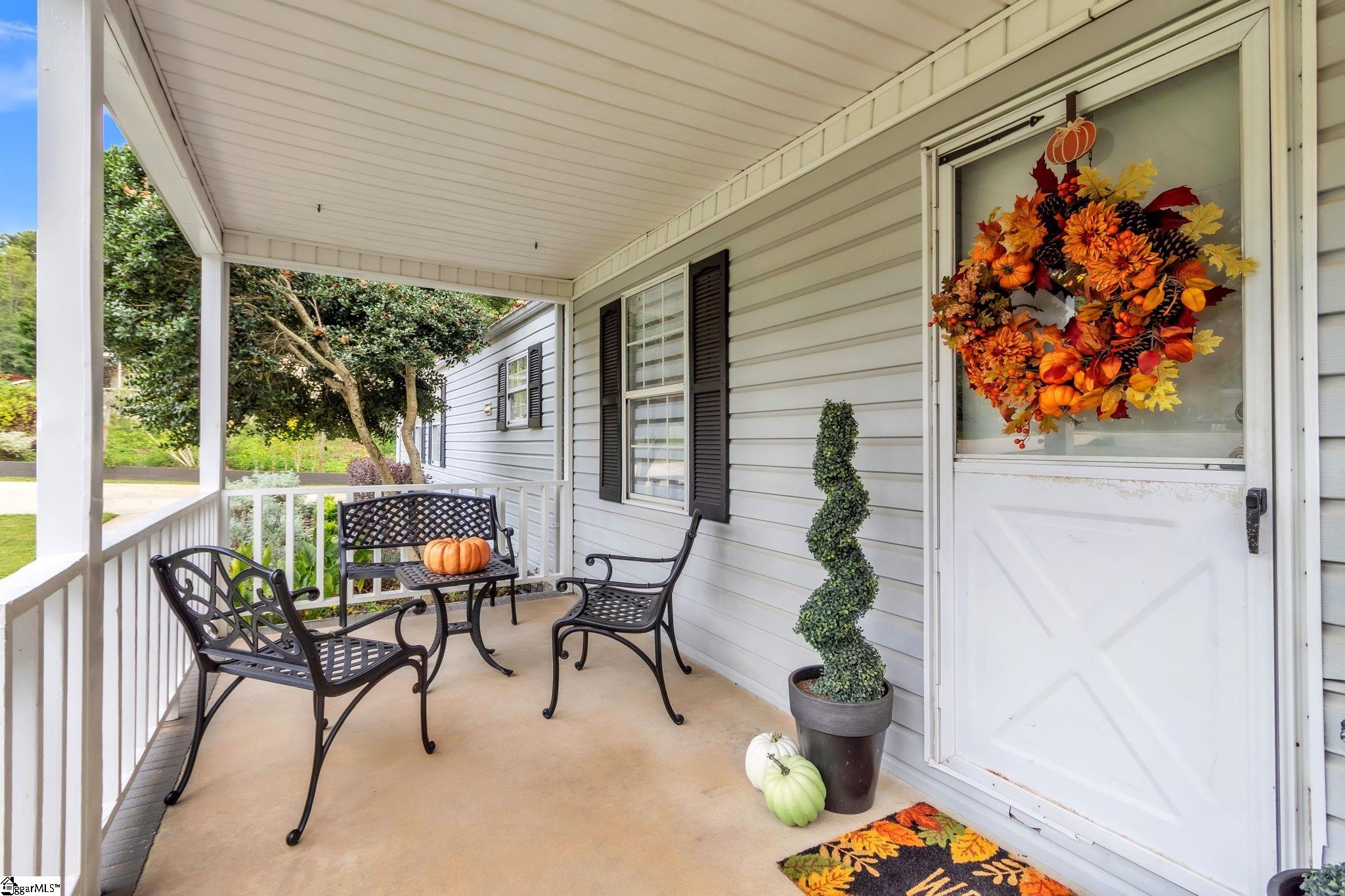 329 Apple Hill Road Easley, SC 29642 - Photo 8 of 36