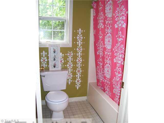 5615 Horse Farm Road Summerfield, NC 27358 - Photo 12 of 15 Master Bath/Spa.