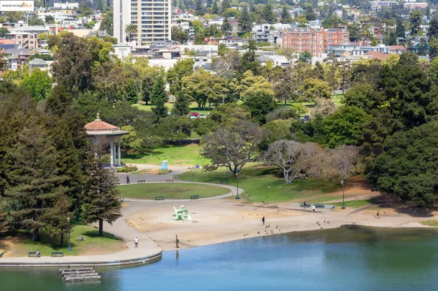 $1,048,000 | 177 19th Street, Unit 10E, Oakland, CA 94612