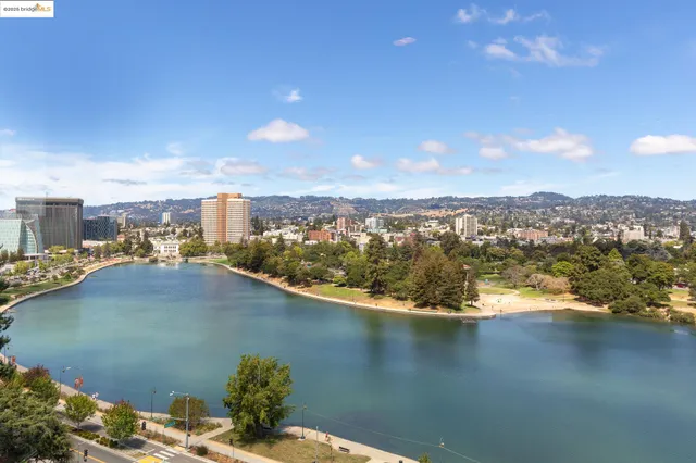 $1,048,000 | 177 19th Street, Unit 10E, Oakland, CA 94612