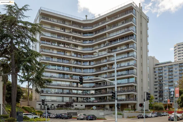 $1,048,000 | 177 19th Street, Unit 10E, Oakland, CA 94612