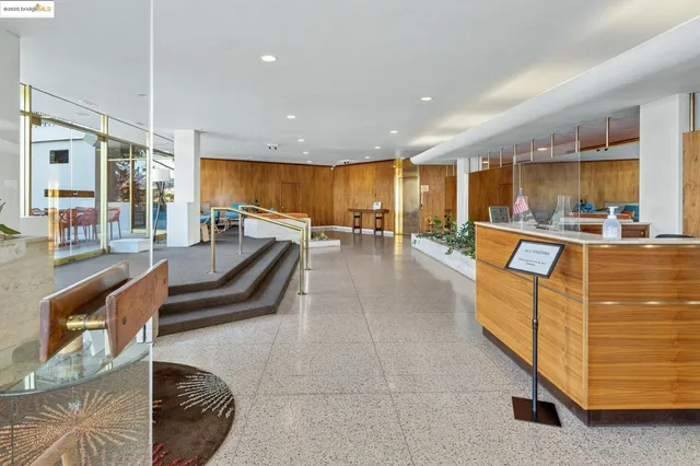 $1,048,000 | 177 19th Street, Unit 10E, Oakland, CA 94612