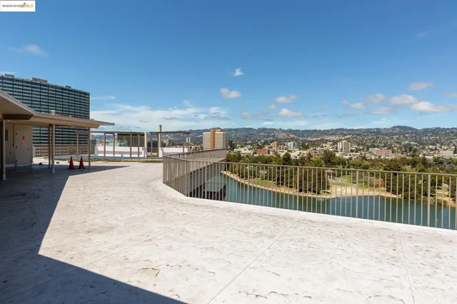 $1,048,000 | 177 19th Street, Unit 10E, Oakland, CA 94612