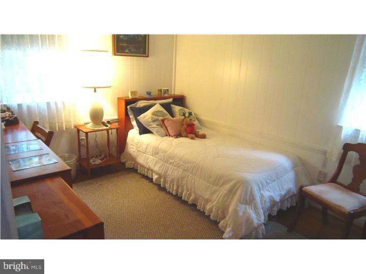 340 Ganttown Road Sewell, NJ 08080 - Photo 5 of 11 Bedroom 2