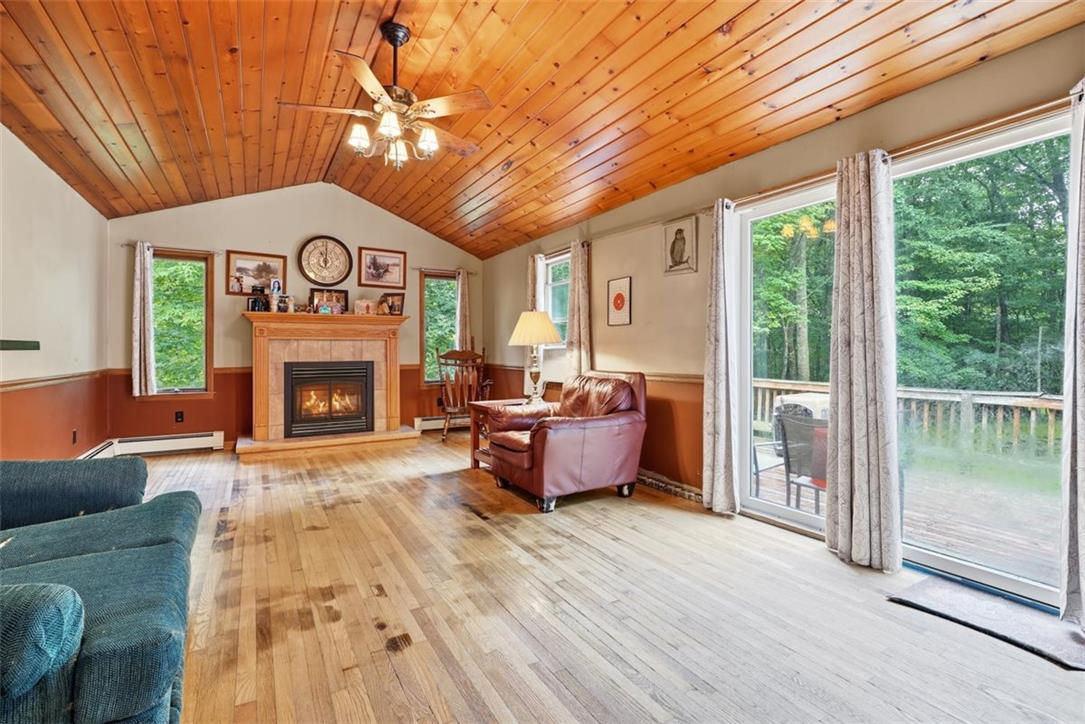 191 Hemlock Road Tannersville, PA 18372 - Photo 8 of 33 Hardwood floors, cathedral ceiling, fireplace