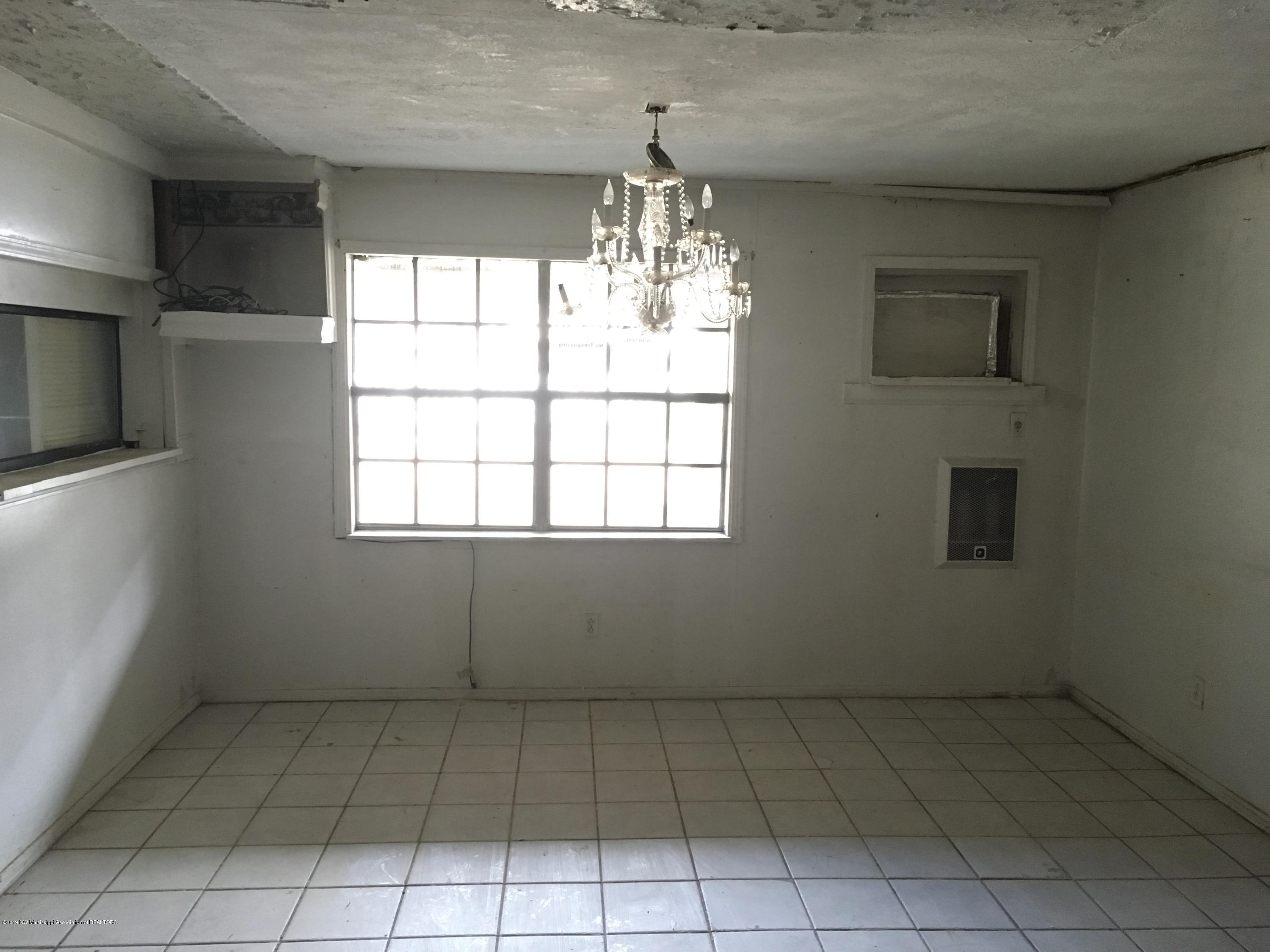 115 C Jeffries Road Potts Camp, MS 38659 - Photo 14 of 17 115c dining room