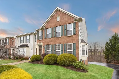 $325,000 | 6328 Oyster Bay Court, Bridgeville, PA 15017