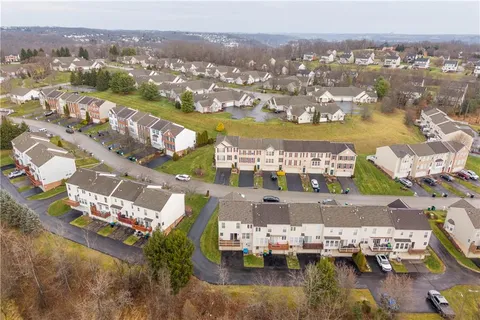 $325,000 | 6328 Oyster Bay Court, Bridgeville, PA 15017