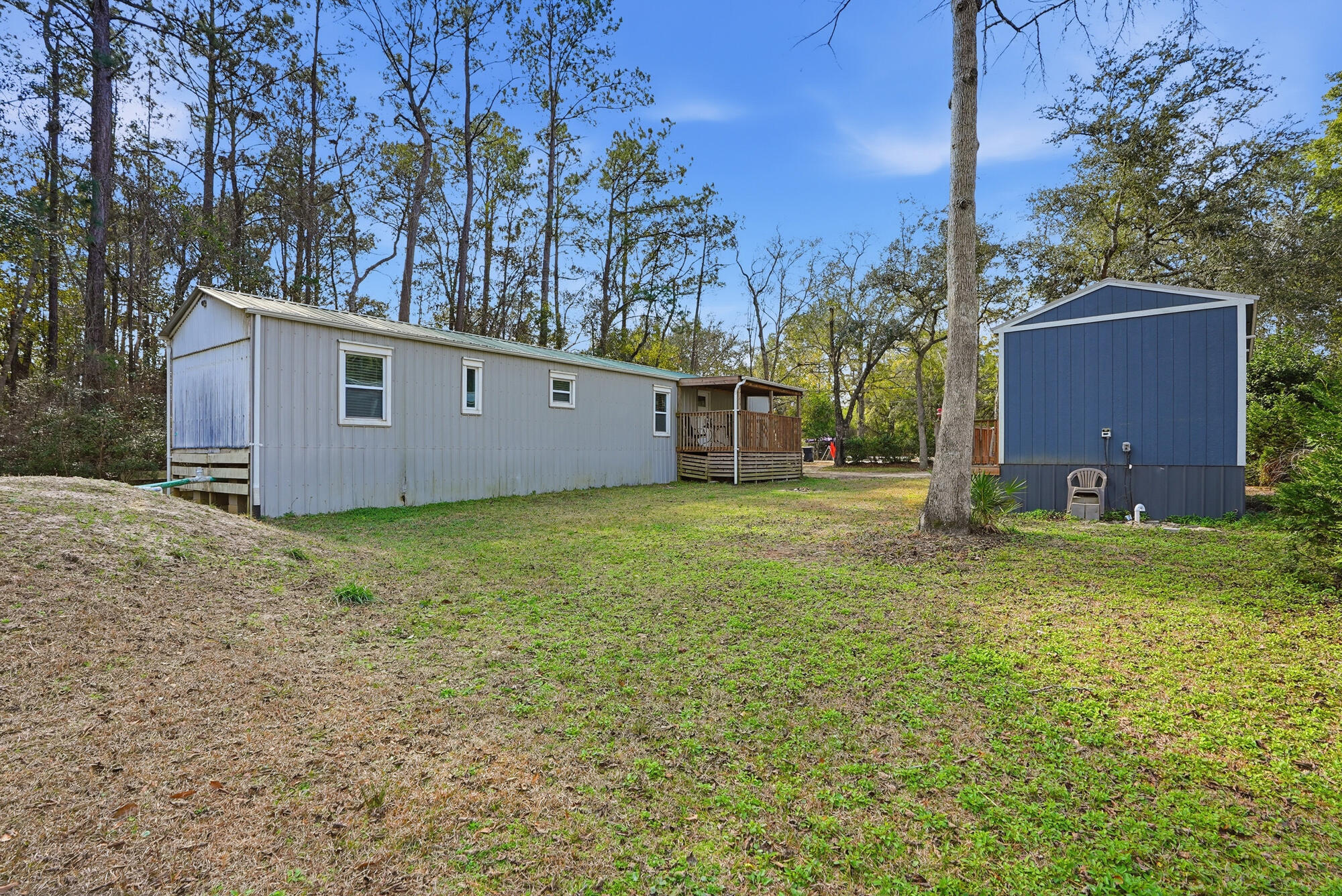 437 Black Creek Lodge Road Freeport, FL 32439 - Photo 2 of 29 437_black_creek_lodge_rd-awp_media-002