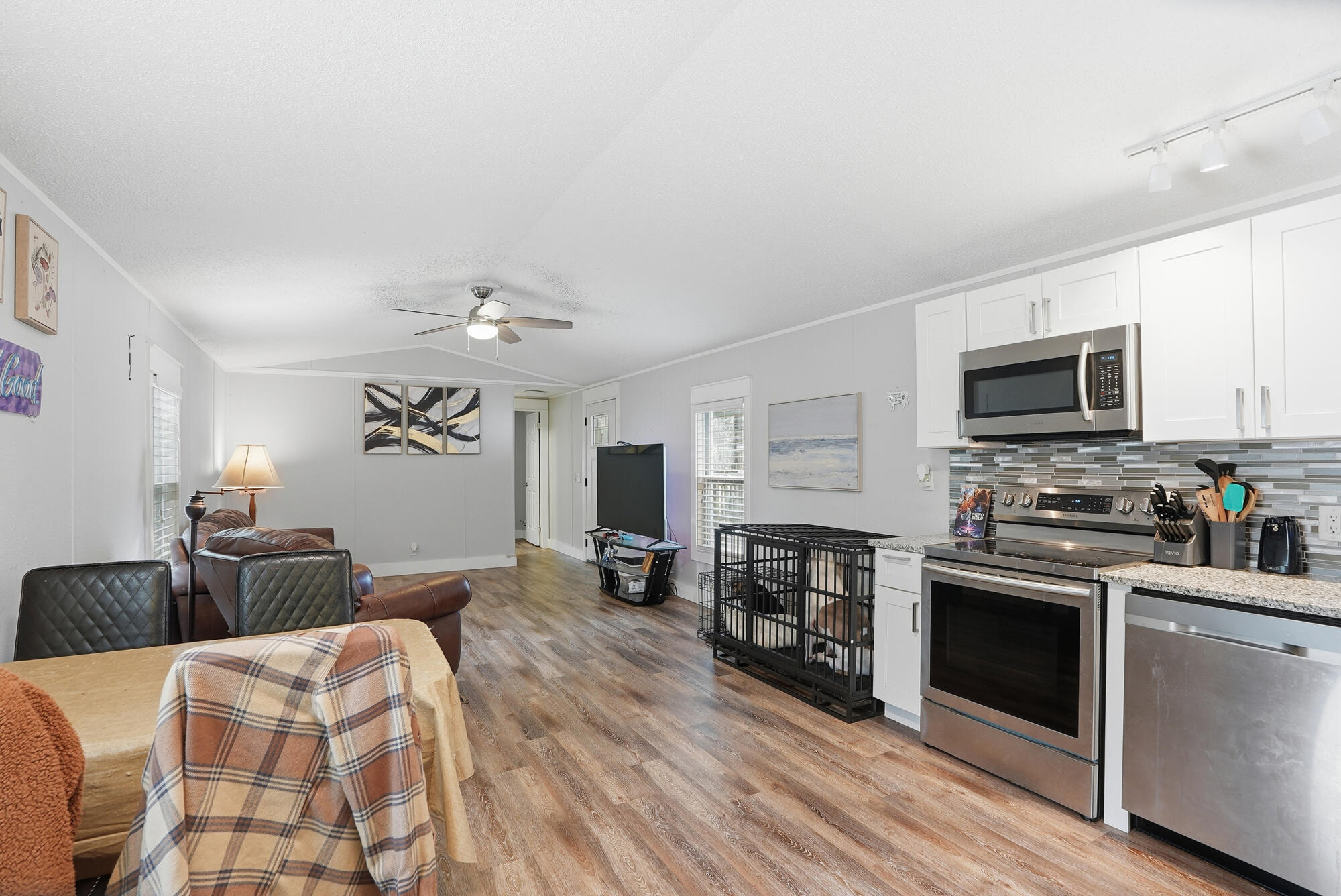 437 Black Creek Lodge Road Freeport, FL 32439 - Photo 9 of 29 437_black_creek_lodge_rd-awp_media-009