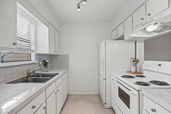 $225,000 | 8400 Jamestown Drive, Unit 226, Austin, TX 78758