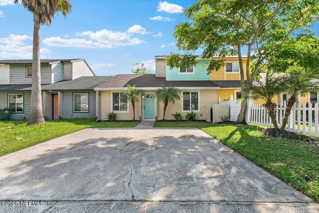 $394,500 | 714 Aquatic Drive, Atlantic Beach, FL 32233