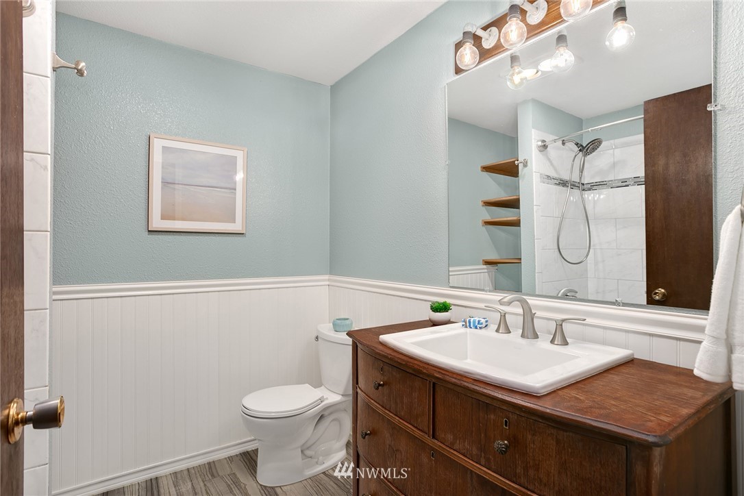 7005 Meadowdale Beach Road Edmonds, WA 98026 - Photo 17 of 25 Gallery Image 17