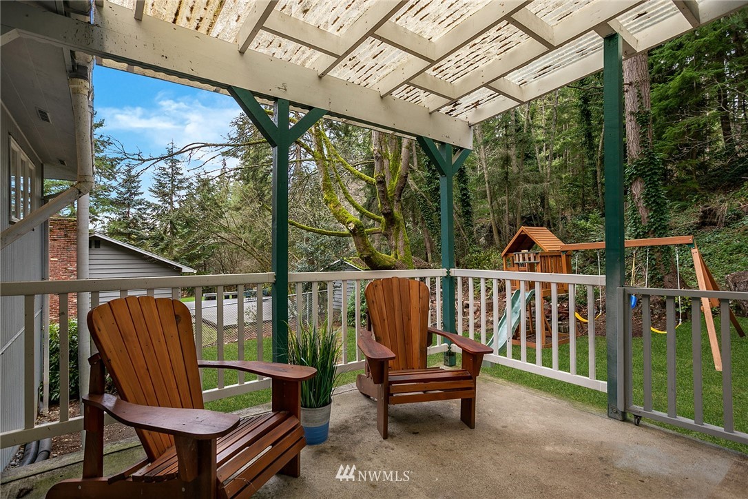 7005 Meadowdale Beach Road Edmonds, WA 98026 - Photo 20 of 25 Gallery Image 20