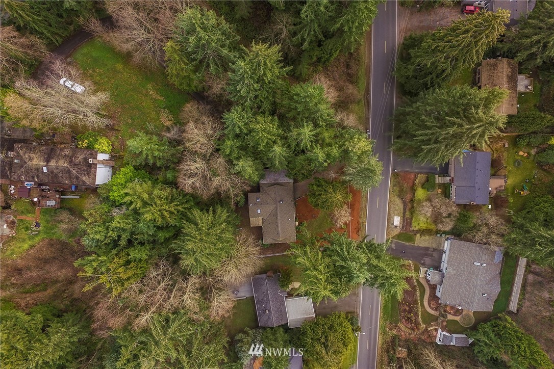 7005 Meadowdale Beach Road Edmonds, WA 98026 - Photo 24 of 25 Gallery Image 24