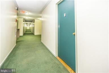 240 M Street Southwest, Unit E102 Washington, DC 20024 - Photo 11 of 29 Interior (General)