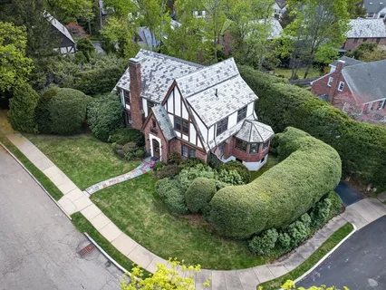 $2,150,000 | 16 Lancaster Road, Newton, MA 02458