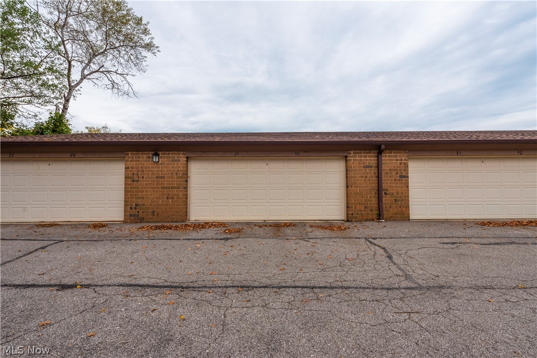 22954 Mastick Road, Unit 203 Cleveland, OH 44126 - Photo 35 of 35