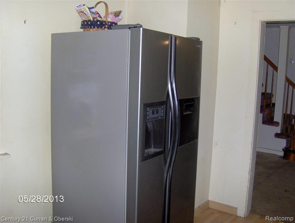 10414 Pardee Road Taylor, MI 48180 - Photo 12 of 24 pardeekitchen3.JPG