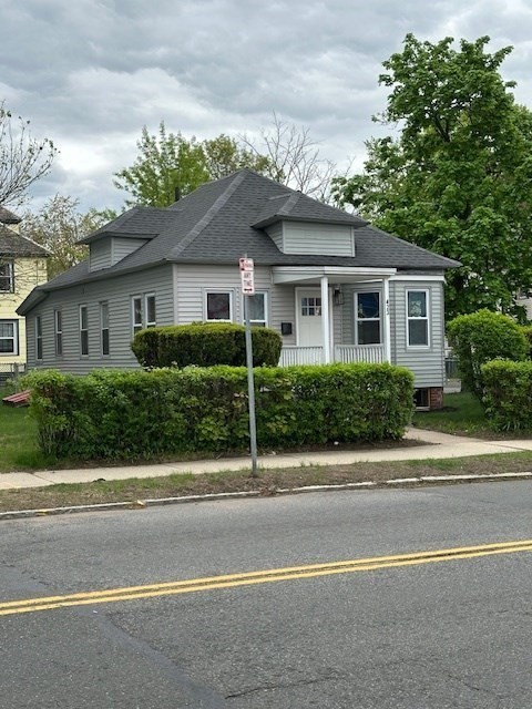 423 Orange Street Springfield, MA 01108 - Photo 1 of 23
