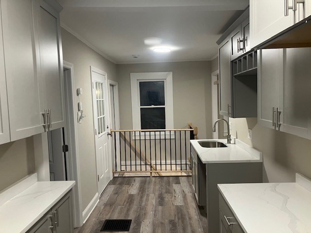 423 Orange Street Springfield, MA 01108 - Photo 8 of 23