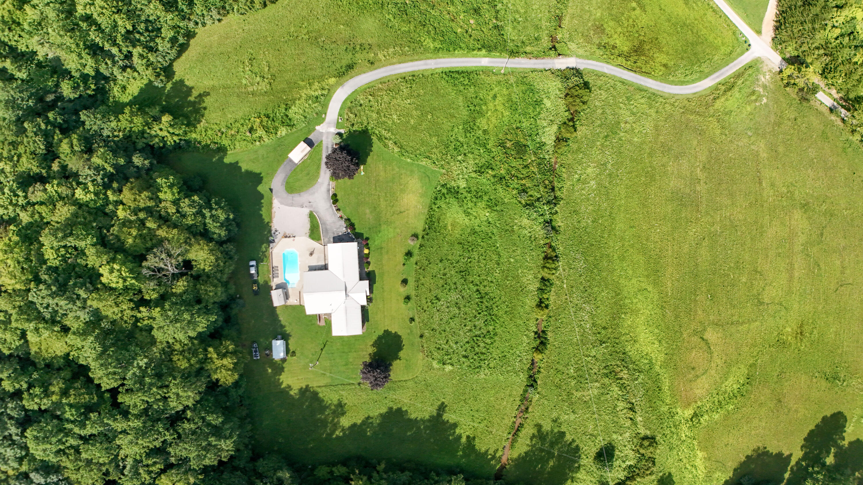 455 Mosley Br Road Woodbine, KY 40771 - Photo 20 of 51 LightroomRealEstateEdits-14