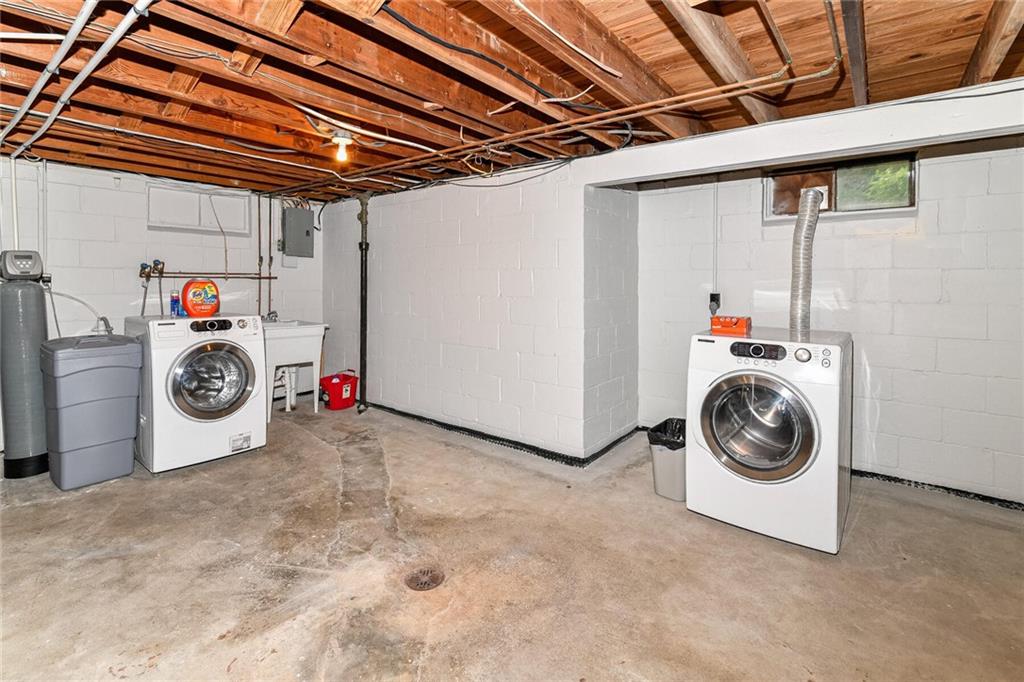 2407 Baur Drive Indianapolis, IN 46220 - Photo 21 of 29