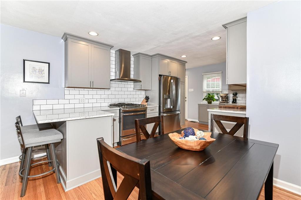 2407 Baur Drive Indianapolis, IN 46220 - Photo 4 of 29