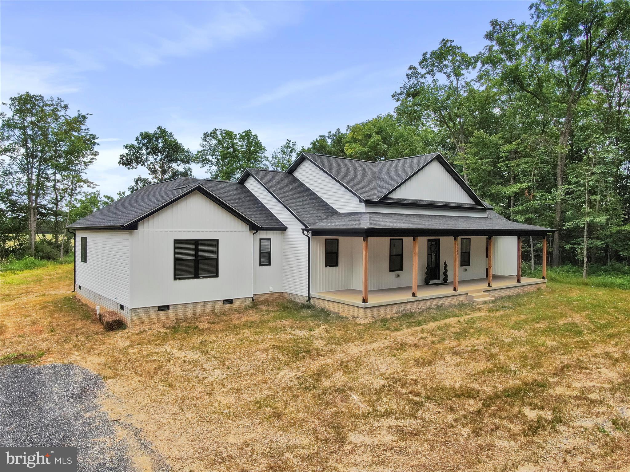 2144 Hinton Road Kearneysville, WV 25430 - Photo 3 of 45 Gallery Image 3