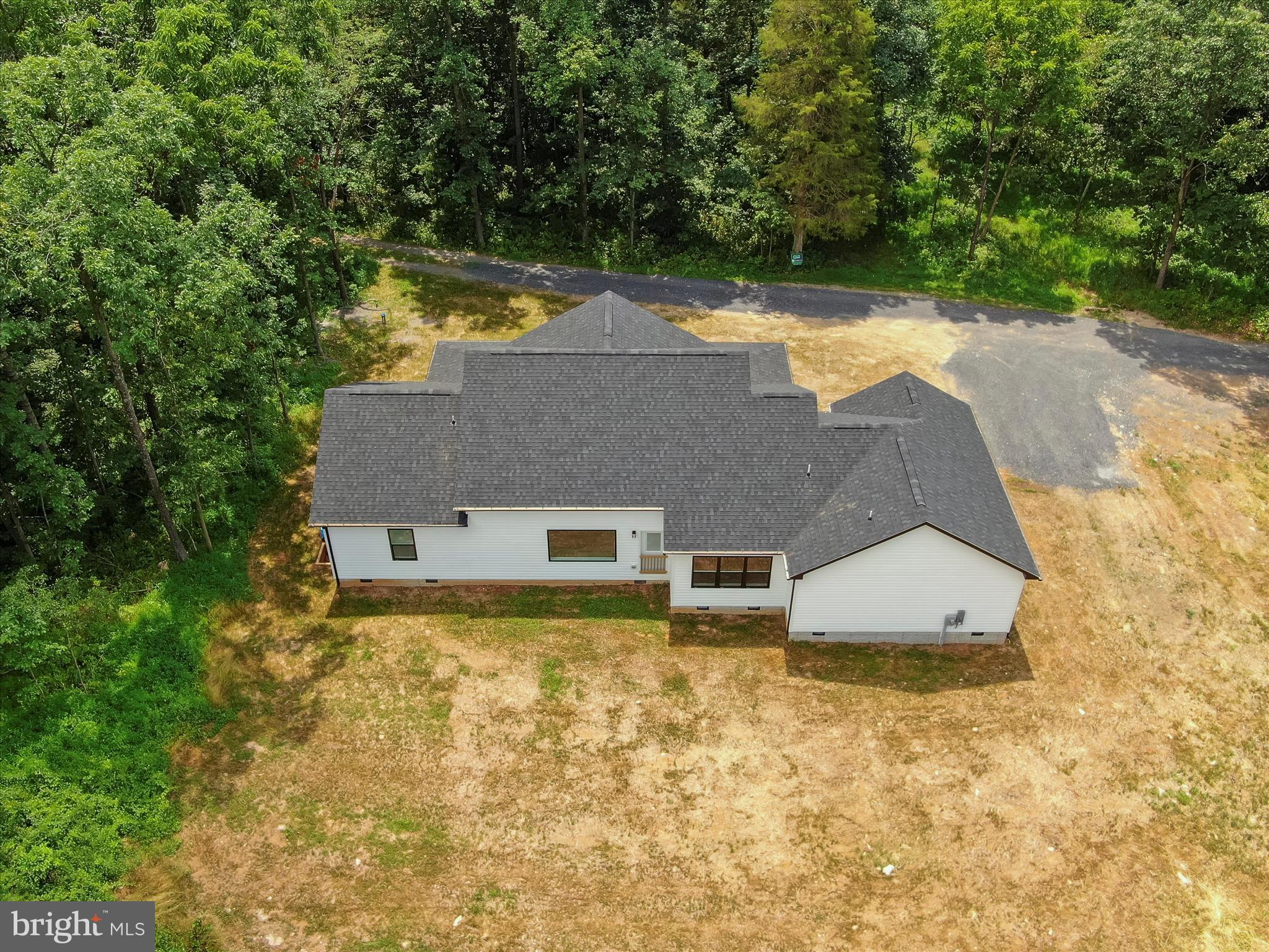 2144 Hinton Road Kearneysville, WV 25430 - Photo 40 of 45 Gallery Image 40