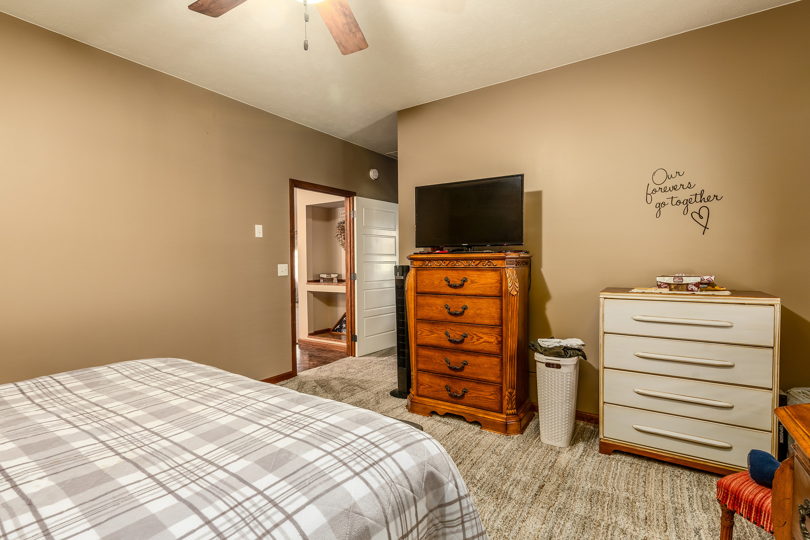 1358 Pershing Road West Frankfort, IL 62896 - Photo 17 of 43